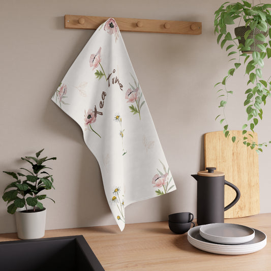 Charming Flowered Tea Towels: Perfect for Tea Lovers
